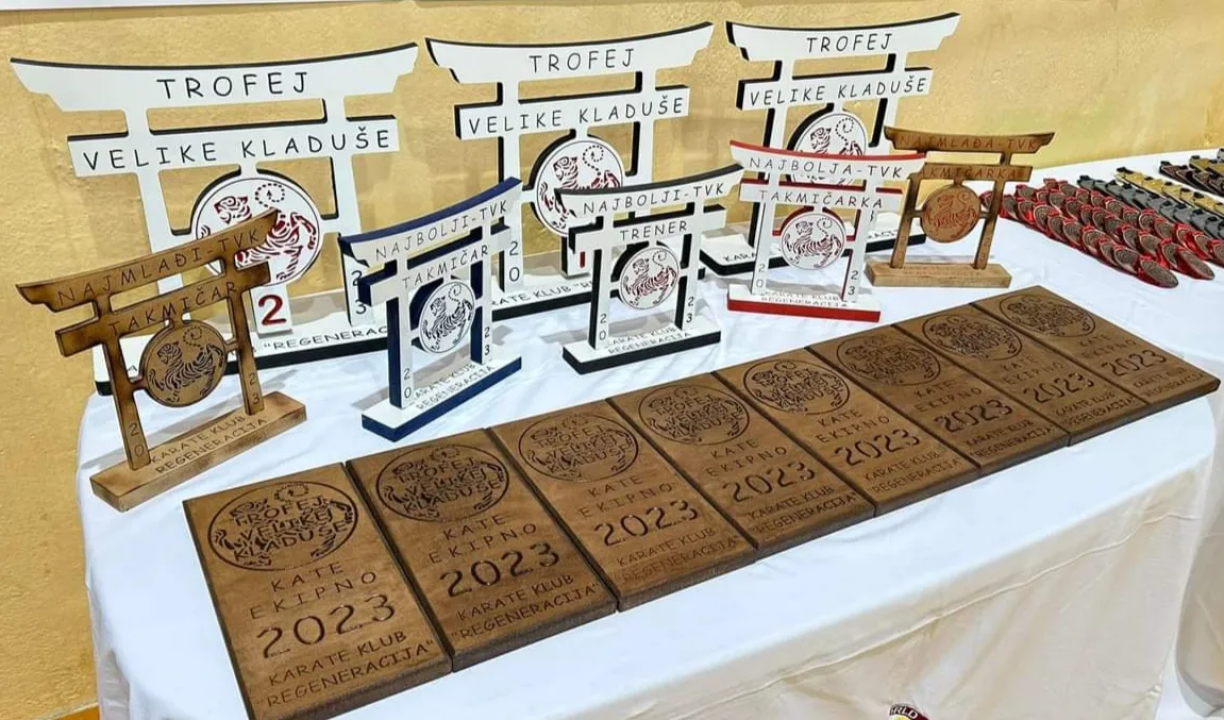 'Žetva' medalja za Karate klub Šibenik 1066: Osvojili ih čak 29 u Velikoj Kladuši