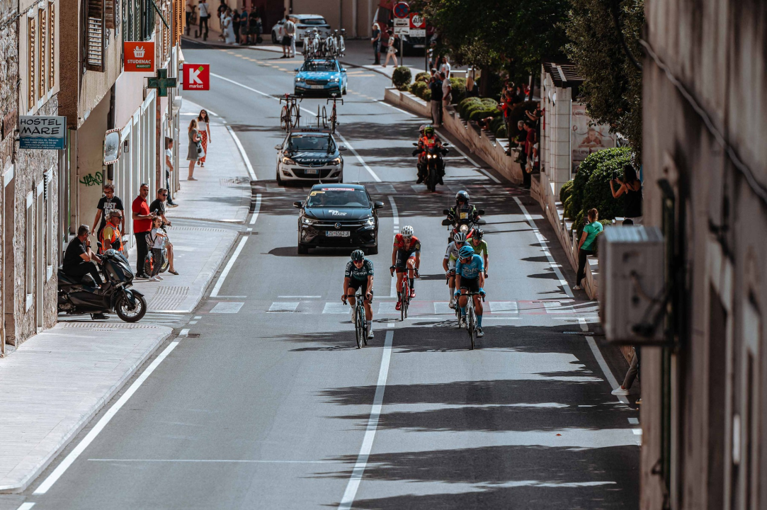 Preko 120 biciklista protutnjalo je kroz Šibenik: Slika odlazi na šest kontinenata i u 130 zemalja 