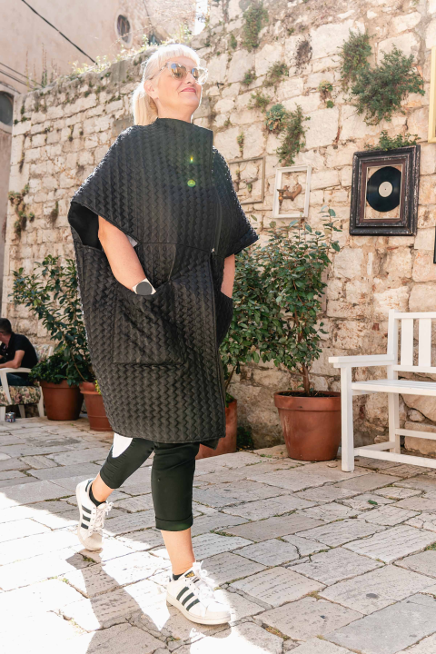 U Galeriju Juraj Dalmatinac stigle zimske kolekcije dizajnerske odjeće i nakita