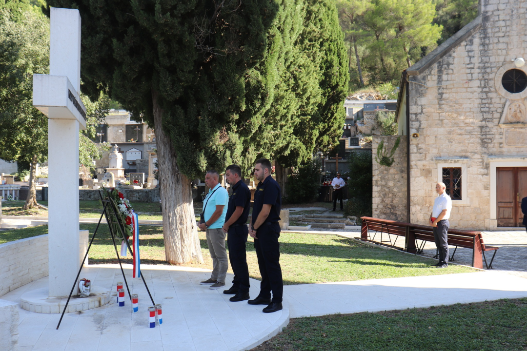 Nagrada Grada Skradina posthumno dodijeljena Ivanu Šišku