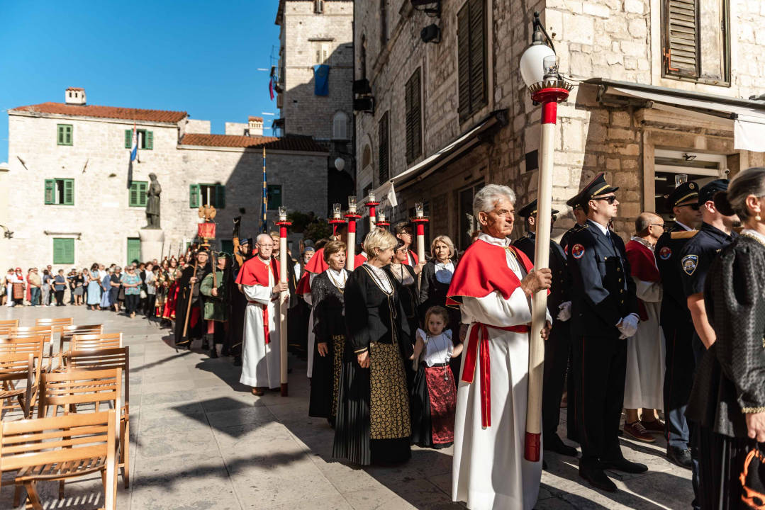 Misom i procesijom obilježen Dan grada i blagdan sv. Mihovila