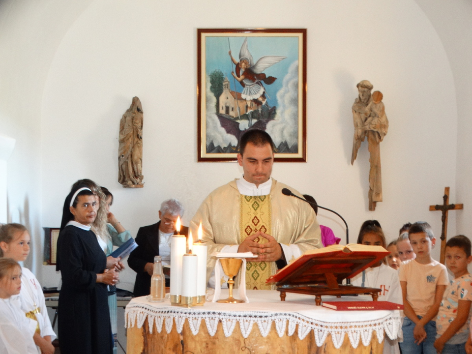 Blagdan nebeskog zaštitnika župe sv. Mihovila svečano proslavljen u župnoj crkvi u Vukšiću