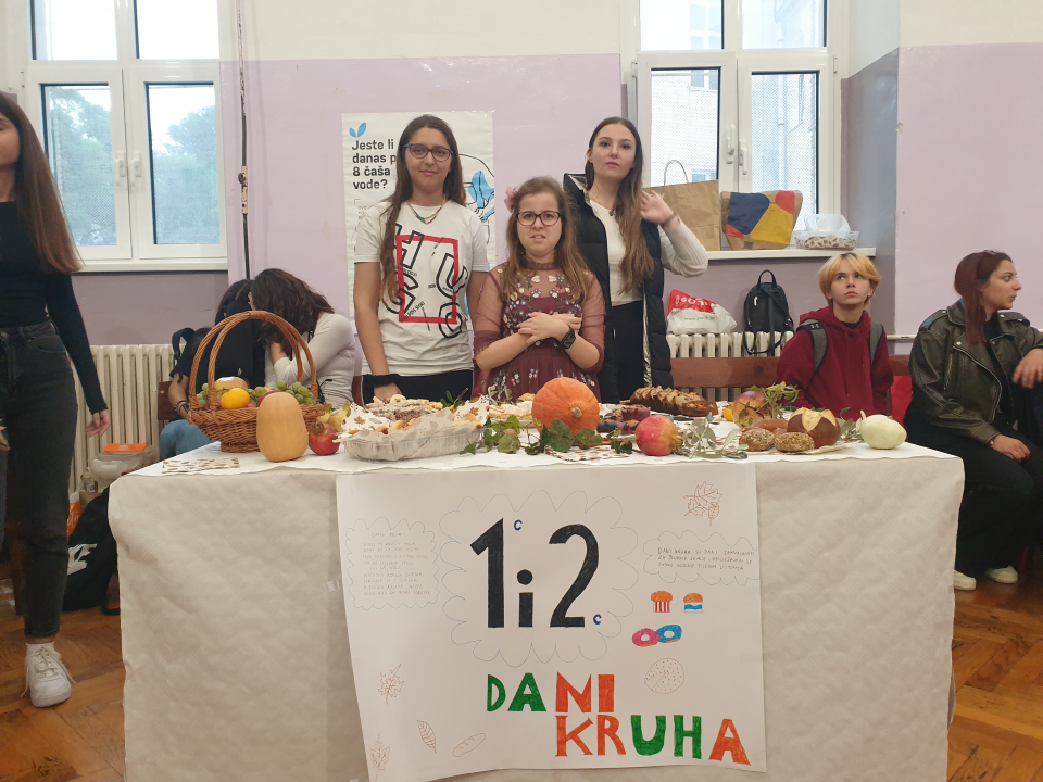 Dani kruha održani u Ekonomskoj školi Šibenik: Dio hrane doniran Caritasu