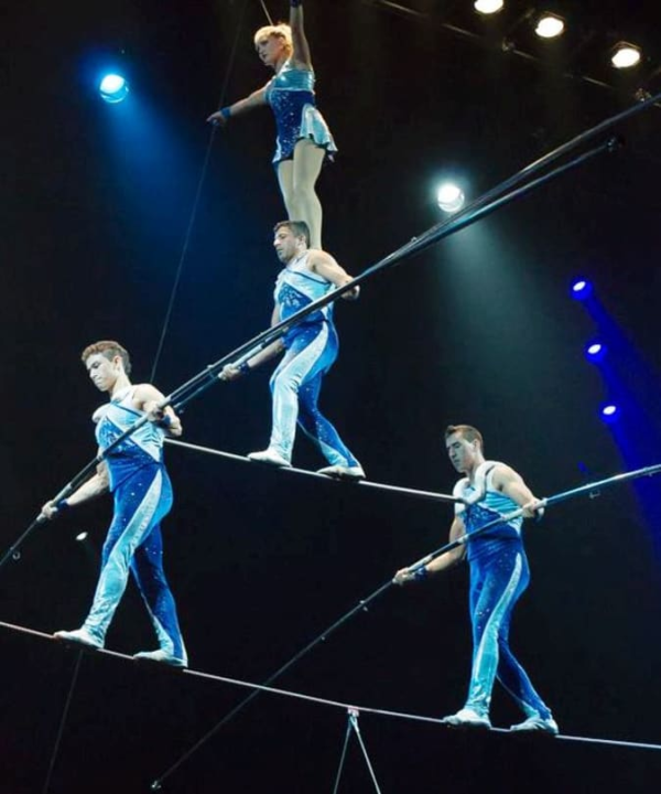 Cirkus Grande Colosseum došao je u Šibenik: Pogledajte vrhunske akrobacije uživo!