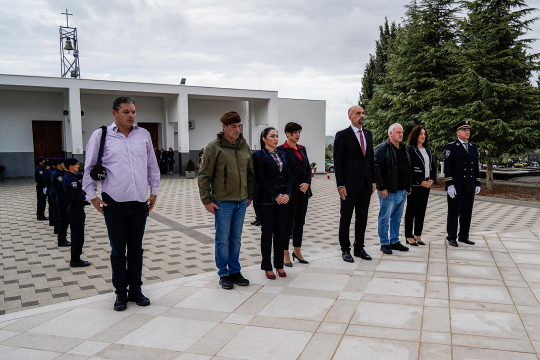 Predstavnici Grada i Županije položili vijence i zapalili svijeće na Kvanju