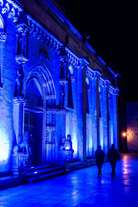 Katedrala i Arsen zasvijetlili u plavoj boji u povodu Svjetskog dana djece