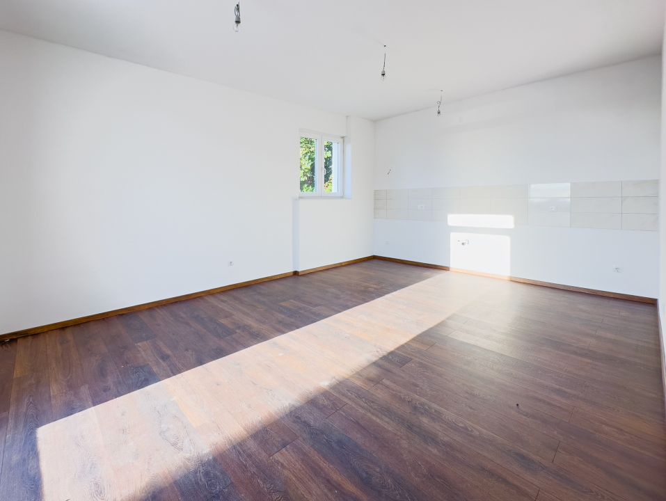 Prodaje se kompletno renoviran dvosoban stan na odličnoj lokaciji!