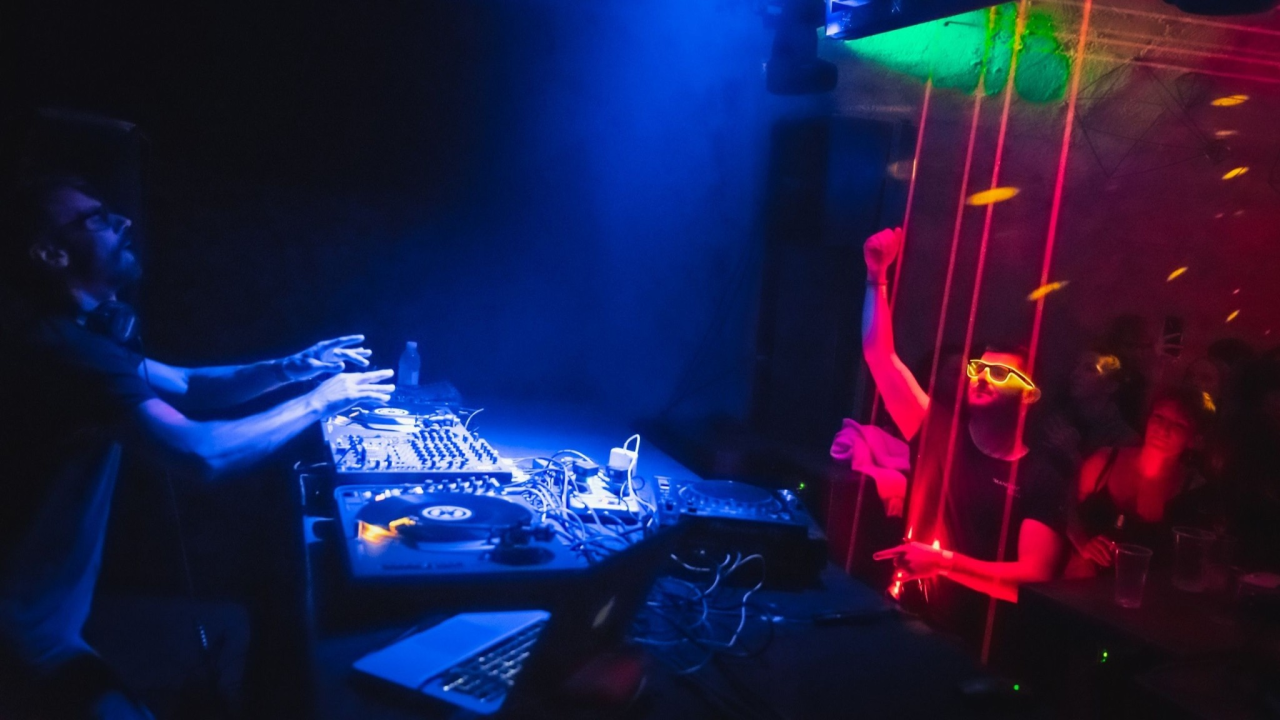 Šibenski Tunel otkrio izvođače: Melanie Havens i Nikkatze stižu za DJ pult Radio Slavea i Felvera nakon koncerta Stereo MC’s 