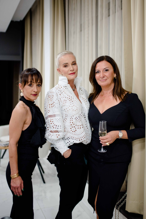 Razveselite svoje najdraže ili poslovne partnere uz širok asortiman u prodajnom centru Ulagano!