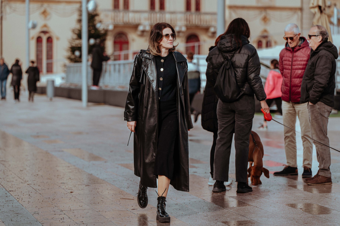 Lijepe Šibenčanke pokazat će vam koji se kaputi nose ove zime!