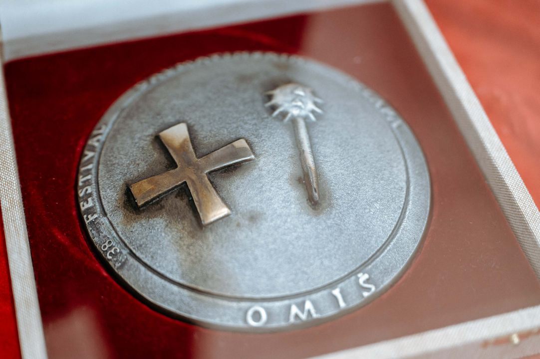  U Muzeju otvorena fenomenalna izložba ‘Važna je emocija, a ne note! Kazivanja o šibenskim klapama’