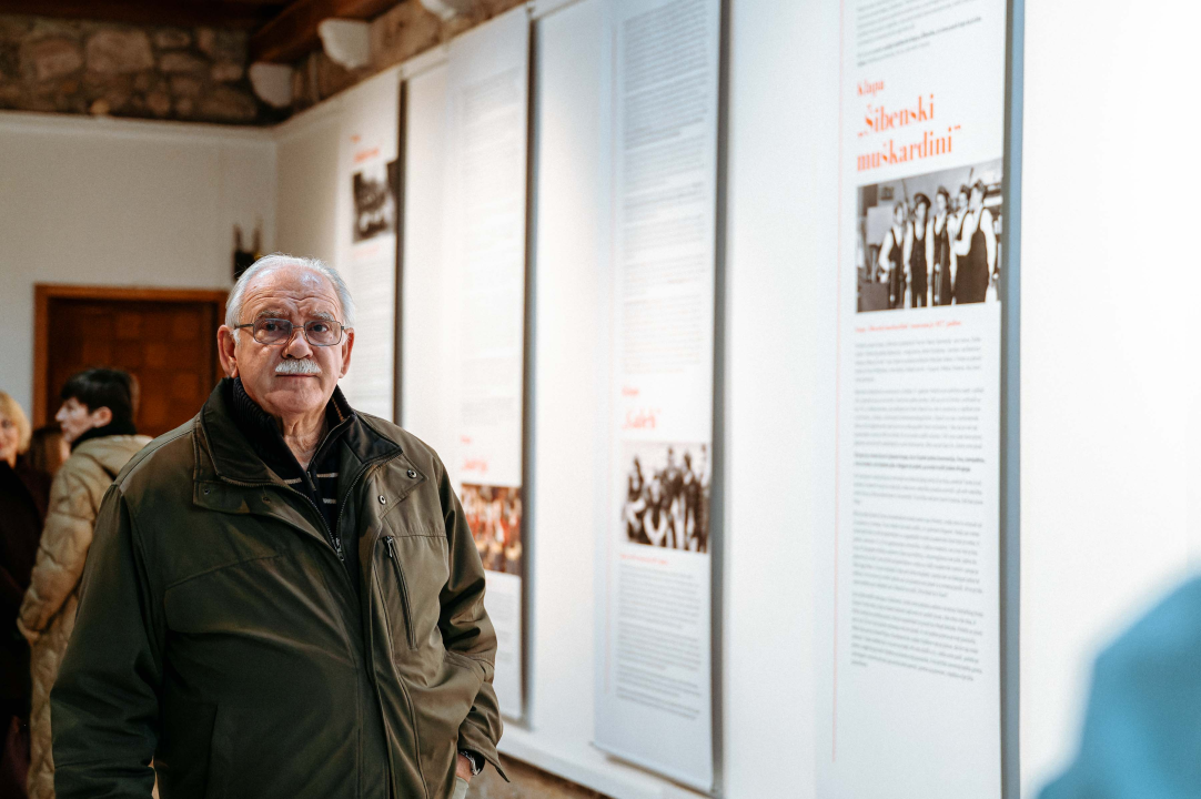  U Muzeju otvorena fenomenalna izložba ‘Važna je emocija, a ne note! Kazivanja o šibenskim klapama’