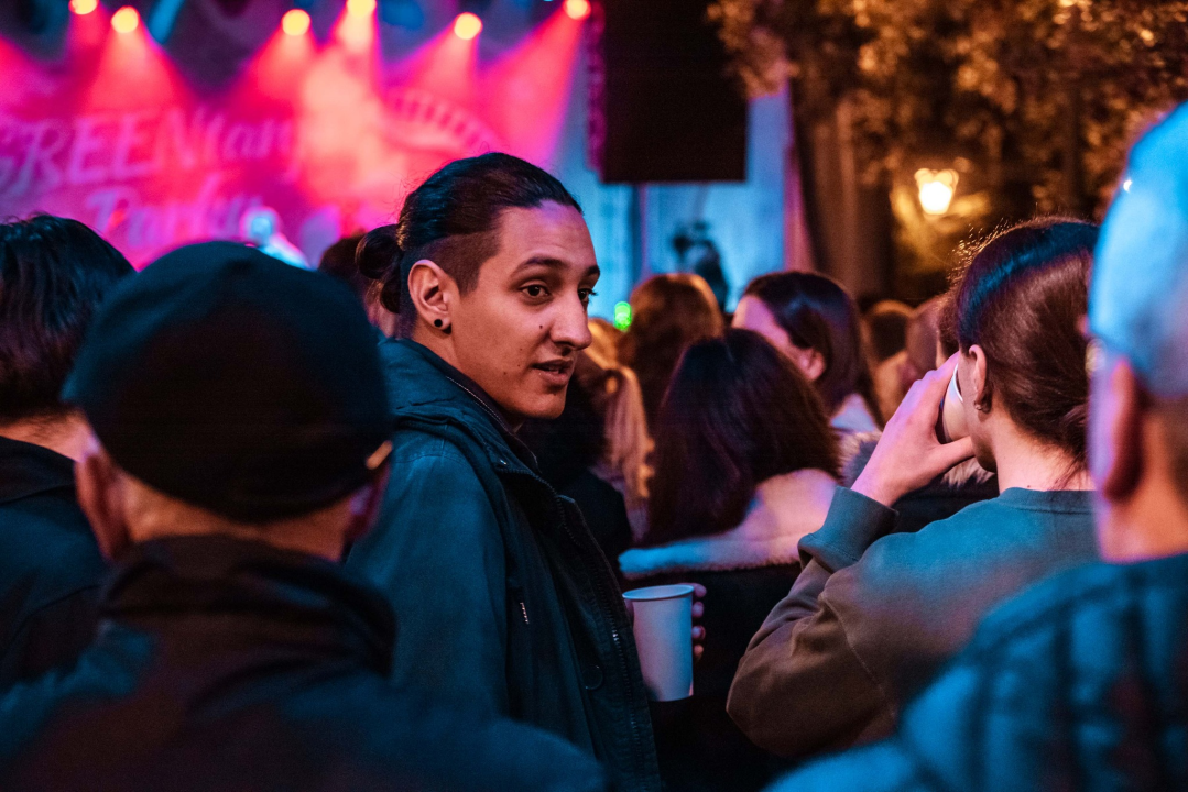 Šibenski srednjoškolski bendovi u maniri rock zvijezda napunili park
