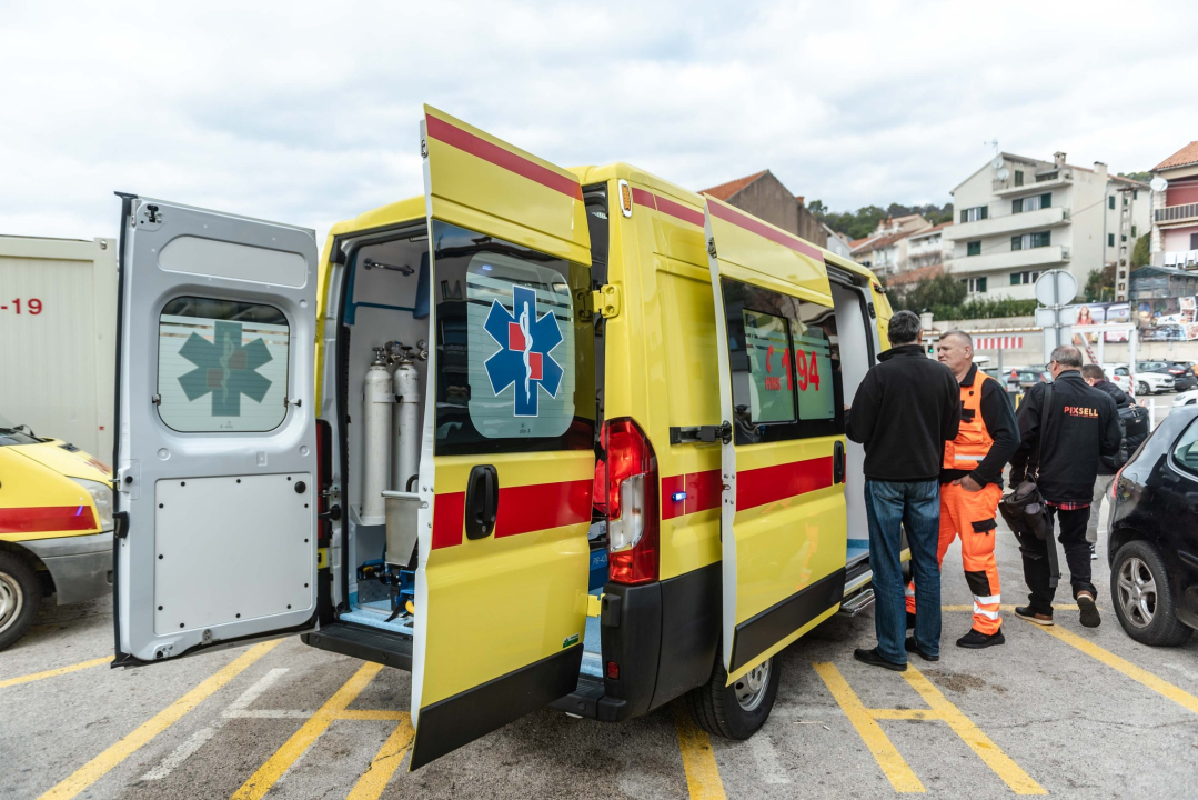 Šibenska Hitna dobila novo vozilo: 'Naš vozni park je sad sigurniji za pacijente i djelatnike'