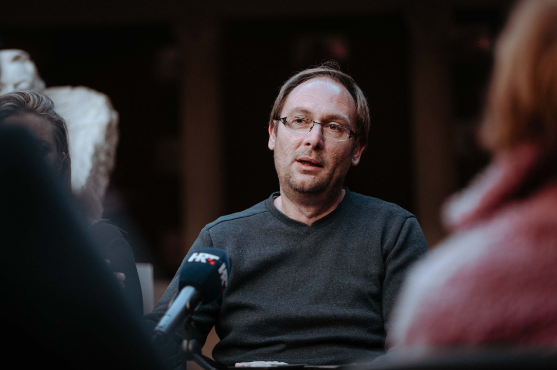 Noć muzeja u Šibeniku: Turnir u briškuli, srednjoškolski bendovi i utrka