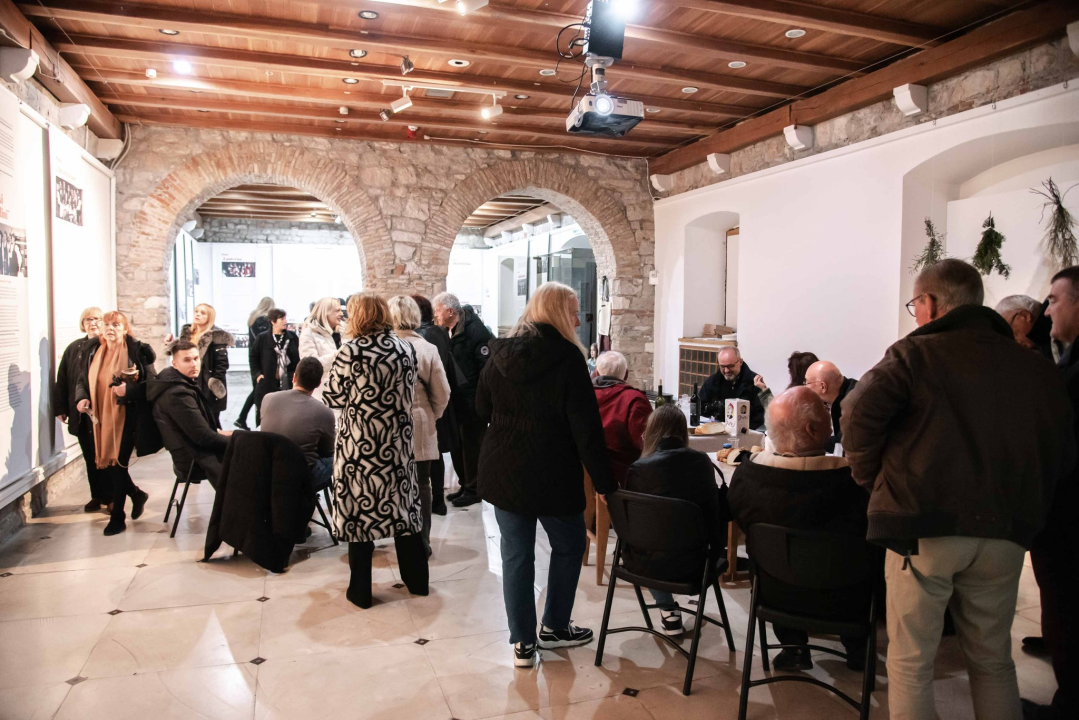 Trčanje, potrage, klape, rock and roll: Noć muzeja u Šibeniku za novu publiku prolazi uz dobar odaziv 