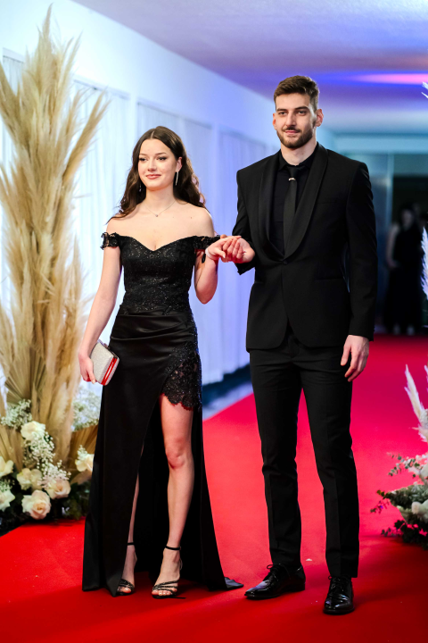 Zavirite na blještavi maturalni ples Ekonomske škole Šibenik (2)