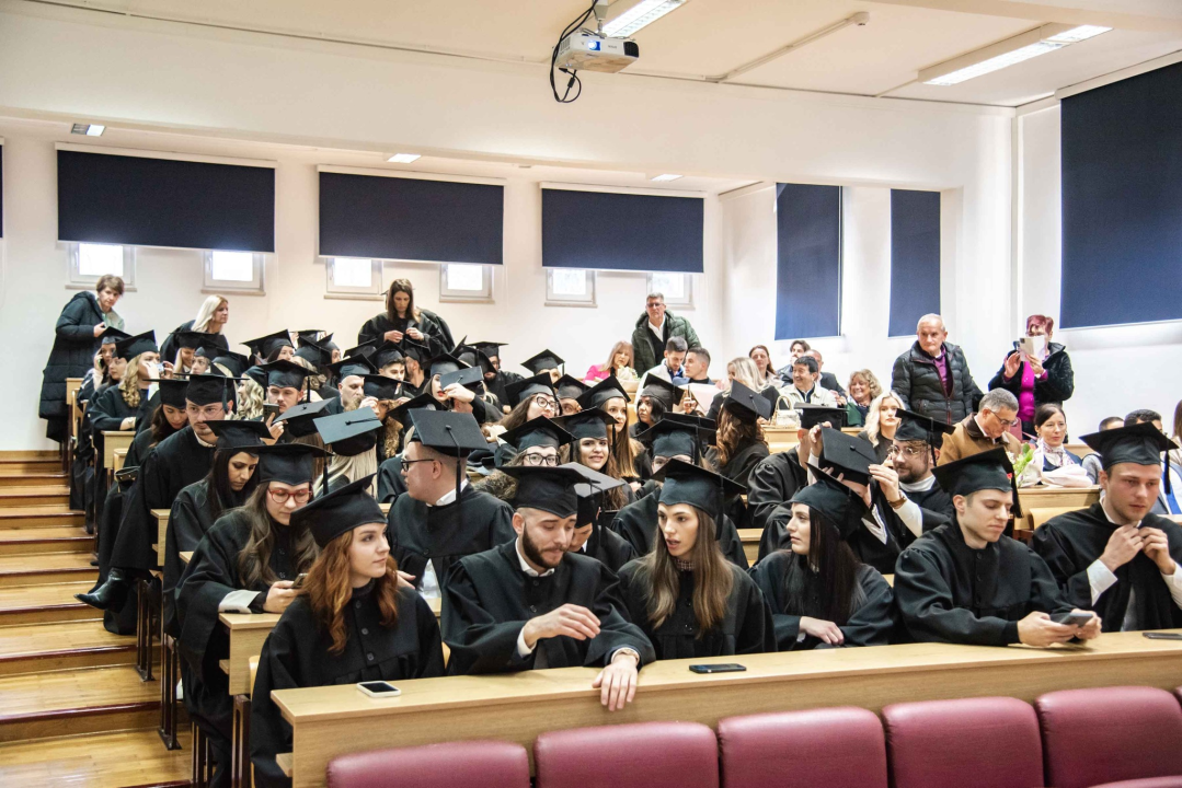 Promovirani magistri menadžmenta i javne uprave na Veleučilištu u Šibeniku