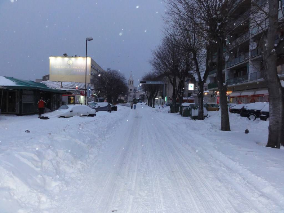 Sjednite na sunce na kavu i pogledajte kako nas je Gabor zameo prije 12 godina