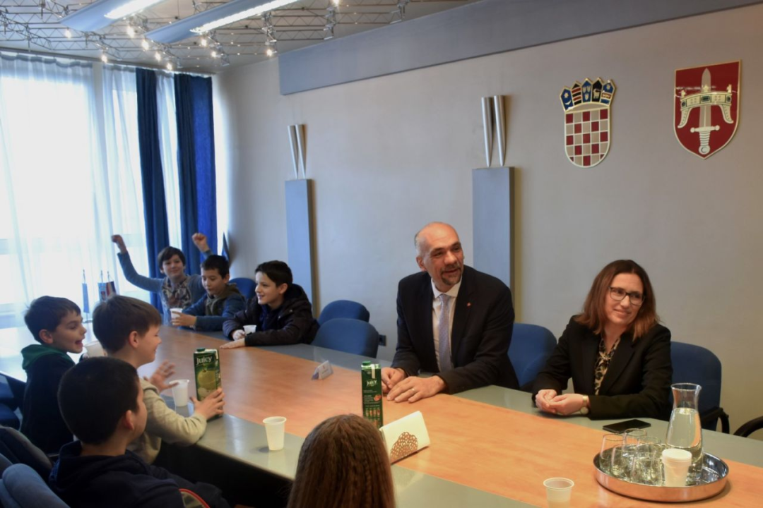 Osnovnoškolci iz Čiste Velike posjetili župana