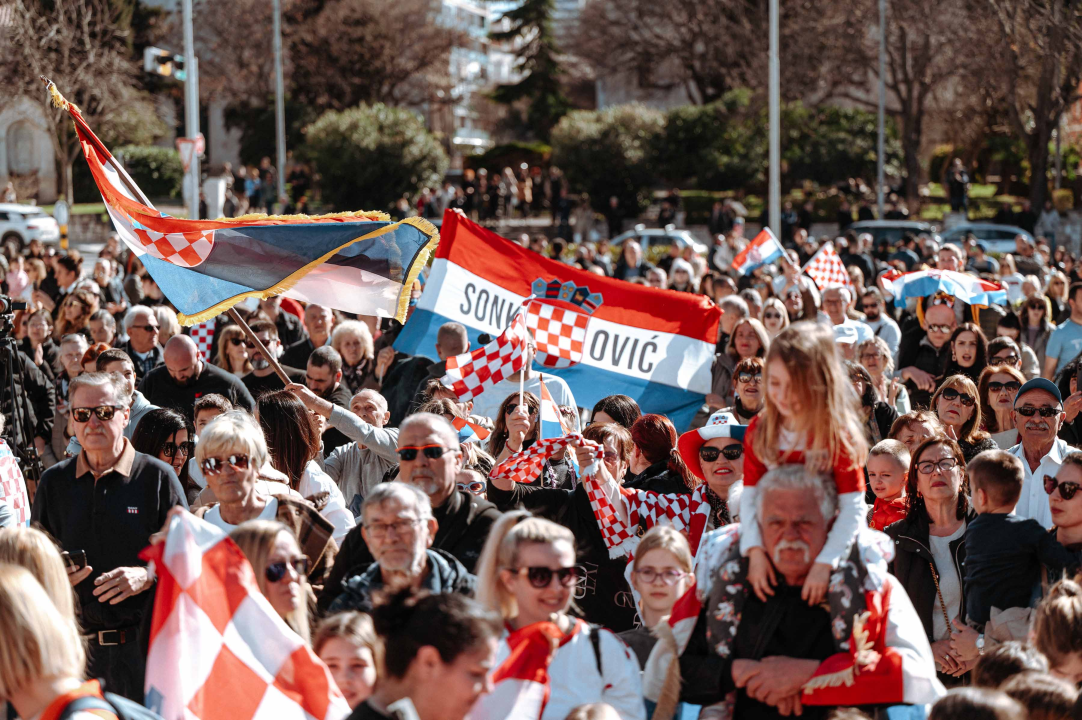 Šibenčani masovno dočekali svjetske prvake, Tucak: 'Gdje god pođem osjećam ljubav koju mi pružate'