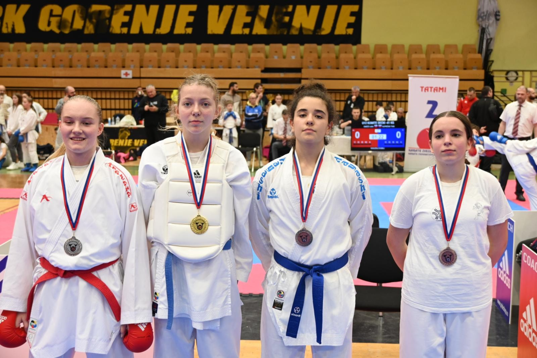 Karate klub Okit iz Slovenije se vratio s pregršt medalja: Njih sedam osvojilo ih šest