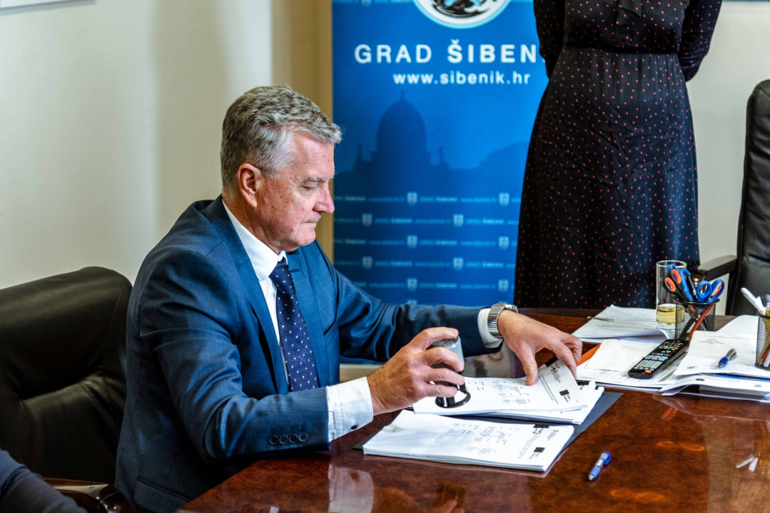 Ministar Erlić donio u Šibenik sporazum i ugovor: Stiže 22 milijuna eura za realizaciju projekata