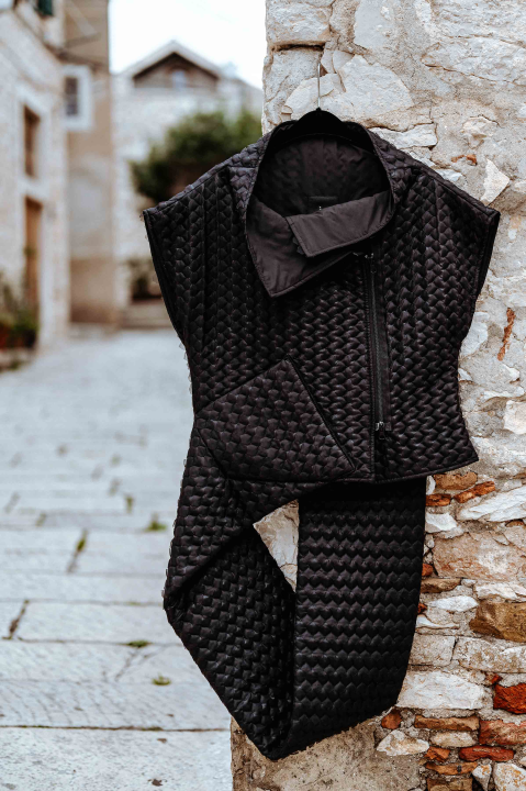 U Galeriji Juraj Dalmatinac potražite odjeću koju nosi i Elvisova supruga Priscilla