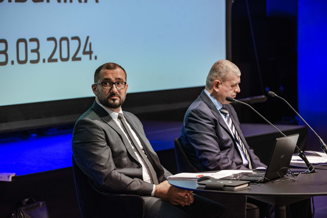 Prepucavanje o Batiželama i Podima na Gradskom vijeću: Citirali su se i Pink Floydi 