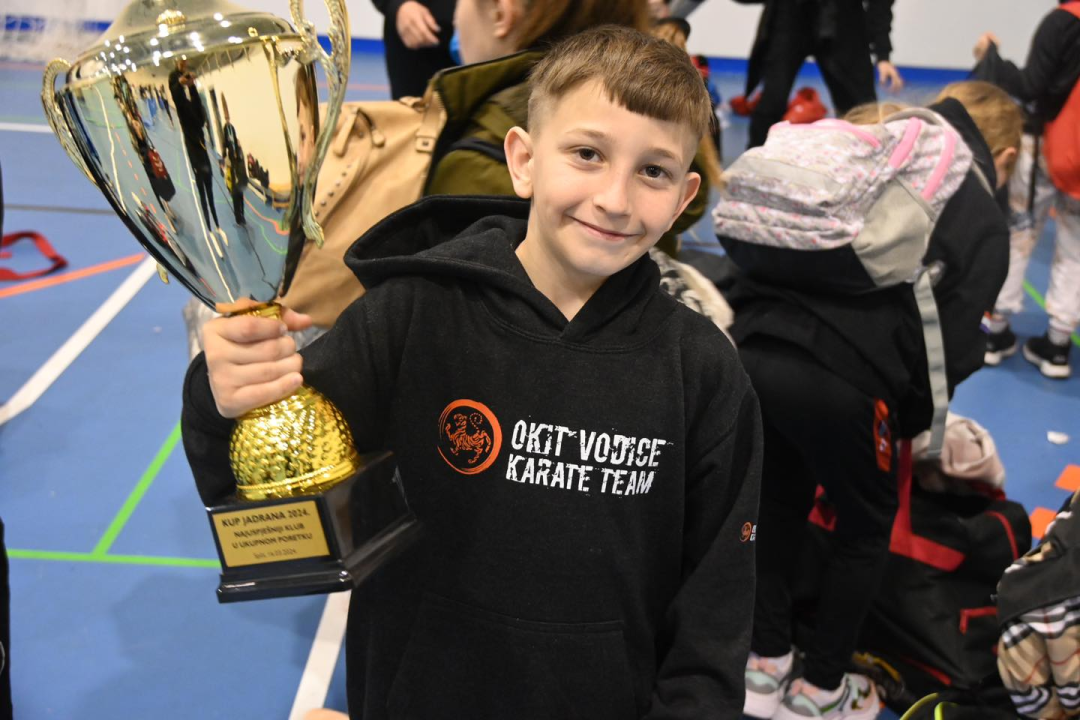 Vodički karataši vraćaju se kući sa 41 medaljom