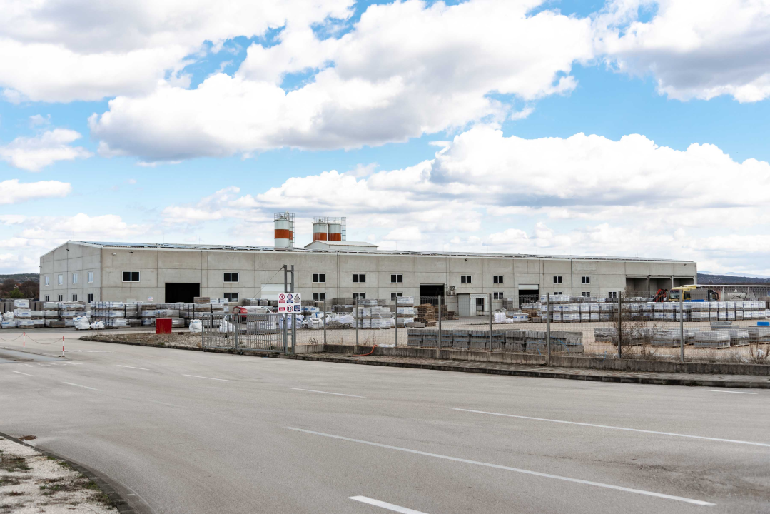 Poznata tvrtka Oblak Beton iz Radonića u potrazi je za radnicima!  