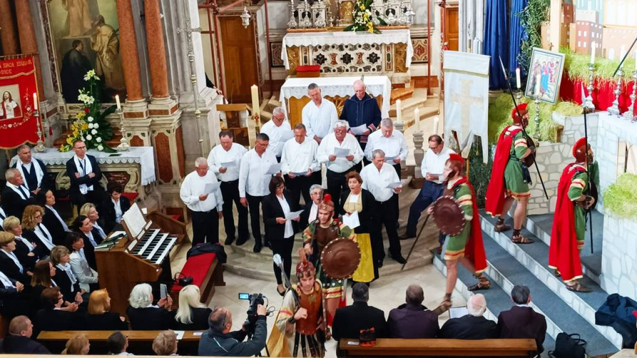 U Vodicama održana smotra crkvenog pučkog pjevanja 'Puče moj'