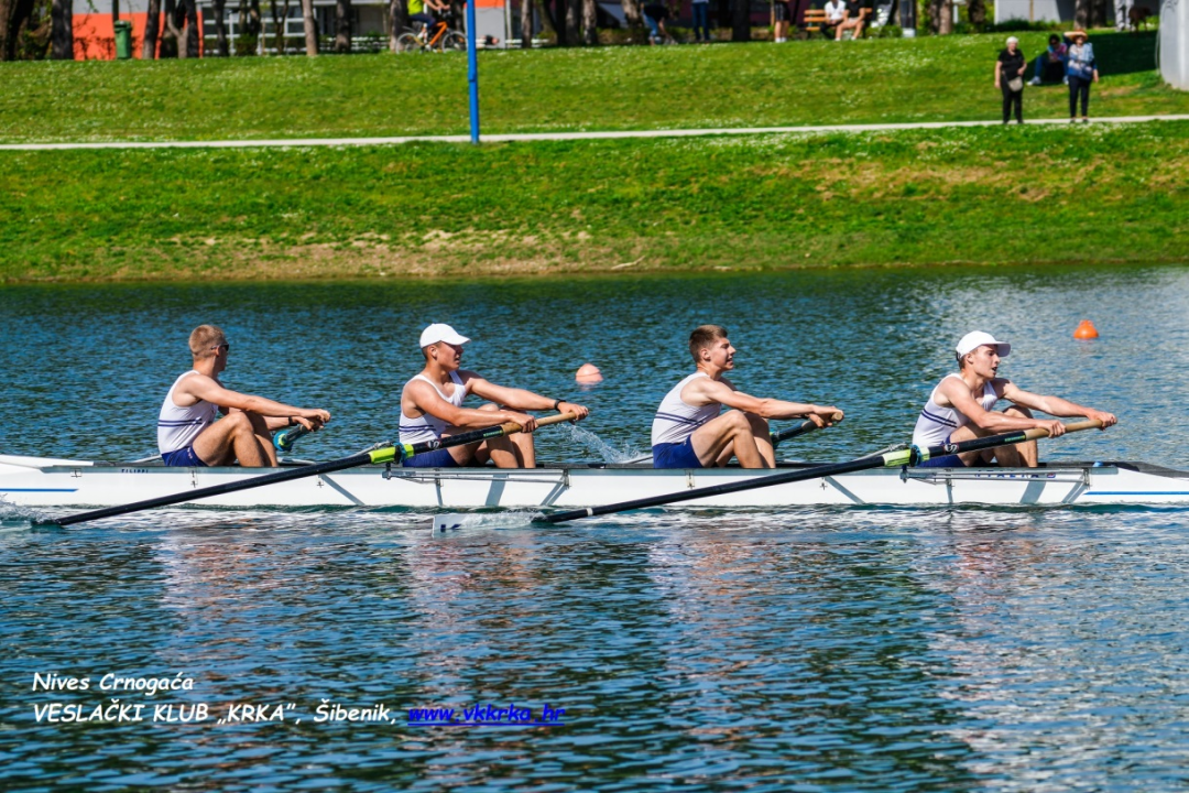Veslačima Krke na jakoj međunarodnoj regati u Zagrebu zlato, srebro i tri bronce