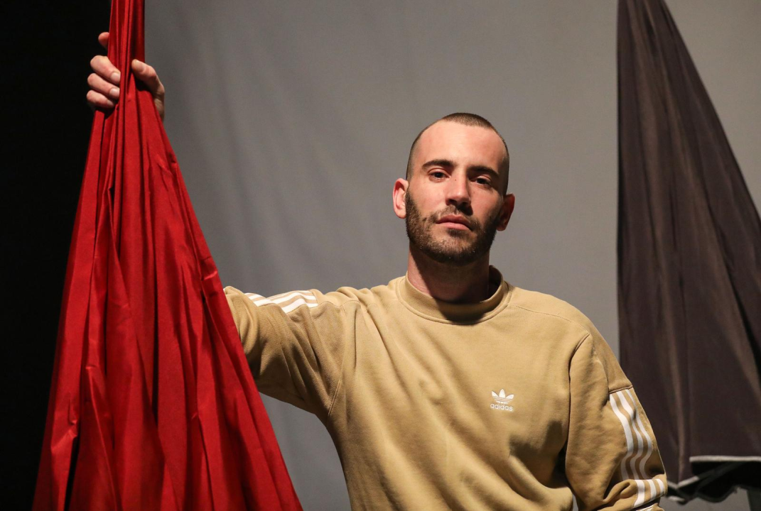 Romano Nikolić uoči Arsena: Tragedije poput ljubomore, osvete ili gubitka ljubavi i moći mogu se prenijeti na bilo koje vrijeme