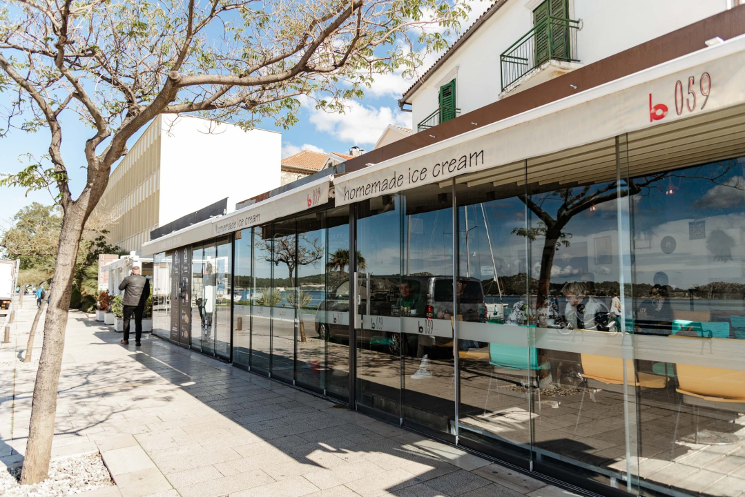 Šibenske ulice ovog ljeta bez škrinja sa sladoledima, moraju biti unutar objekta 