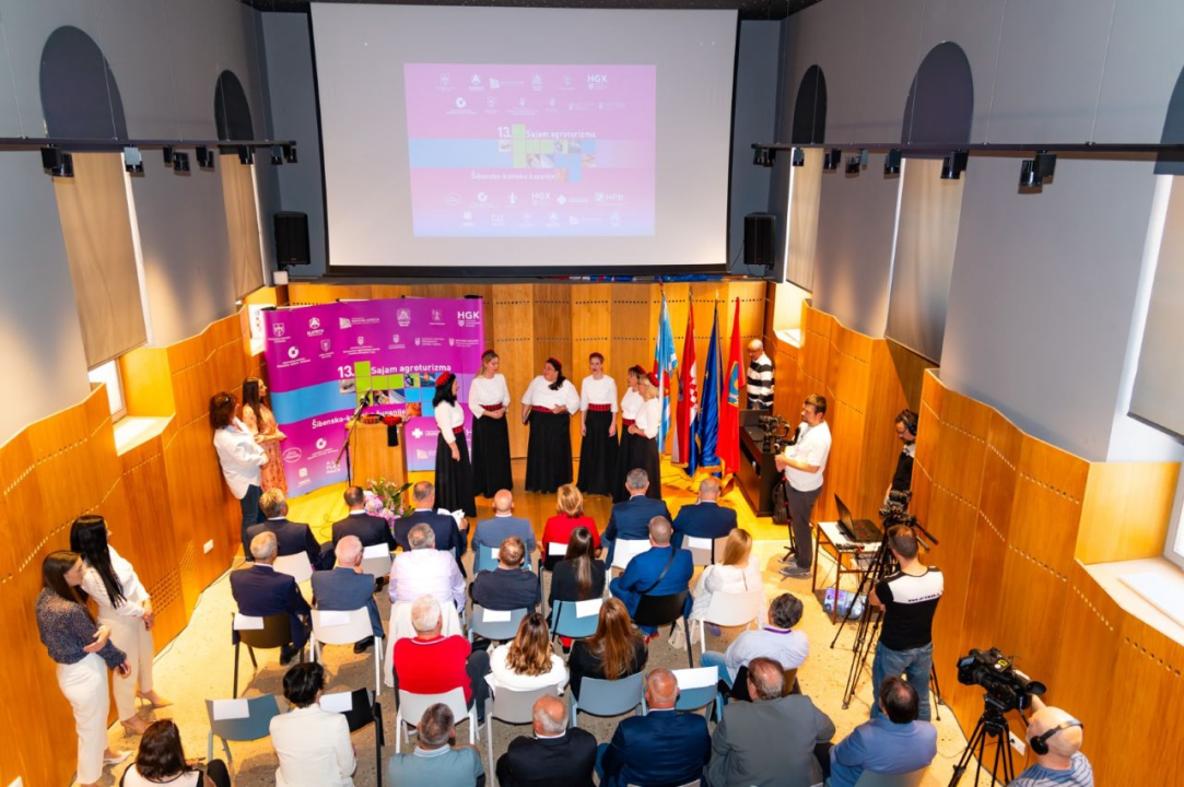 Otvoren 13. Sajam agro-turizma u Skradinu: Izlaže 140 OPG-ova i obrtnika