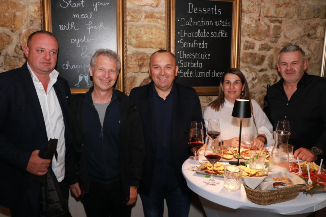 Pogledajte atmosferu s proslave:  Restoran Kamenar proslavio 50. godišnjicu neprekidnog rada! 