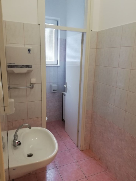 Iznajmljuje se atraktivan uredski prostor u Šibeniku! 