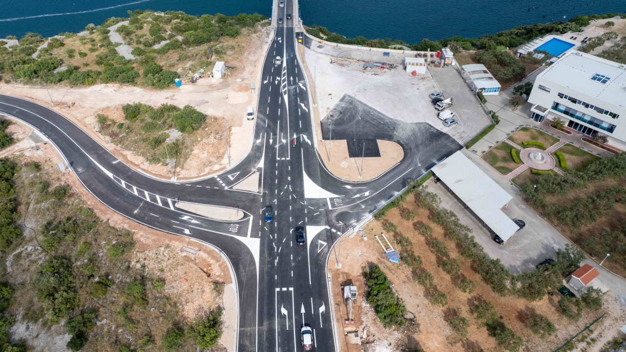 Napokon gotovo novo raskrižje kod Šibenskog mosta: Ne očekuju svi manje gužve, a neki, dapače, uvjereni u veće probleme