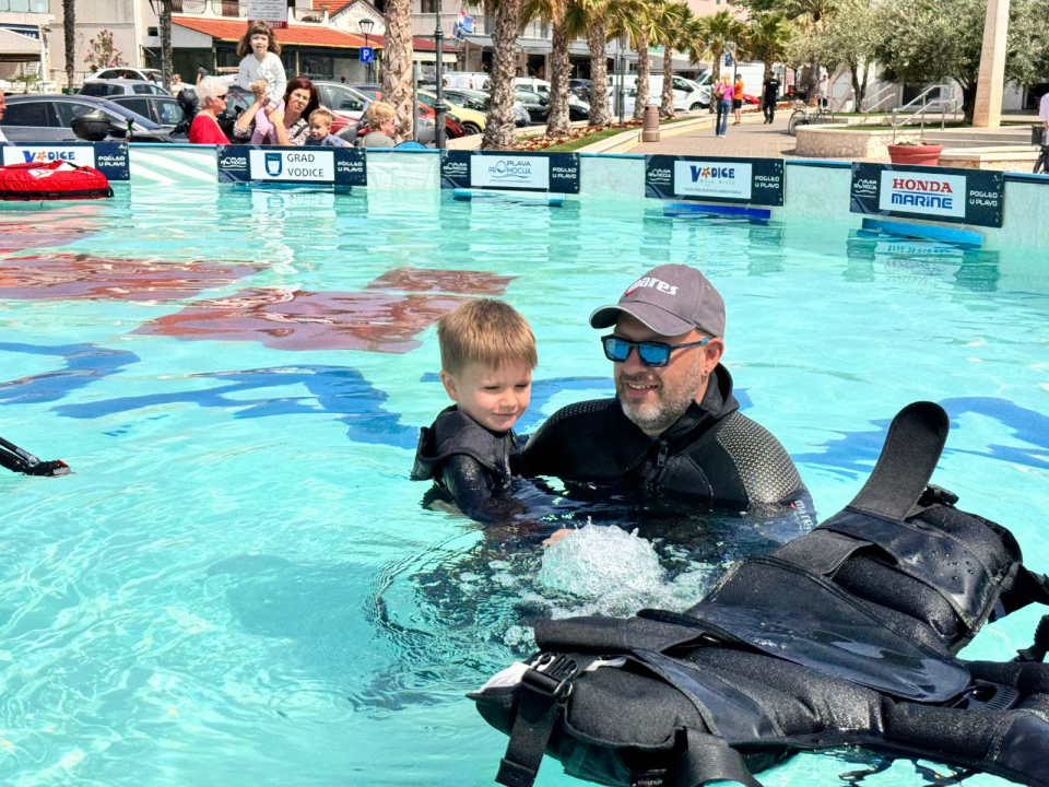 Pogled u plavo i velika ekološka akcija čišćenja vodičkog podmorja 