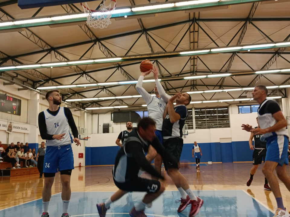 Karika osvojila Šibensku rekreativnu košarkašku ligu