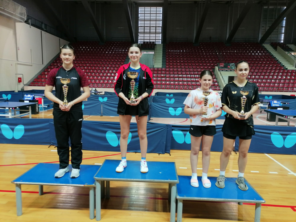 Novi turnir, novi uspjesi: Zlato i srebro za Stolnoteniski klub Šibenik u Puli