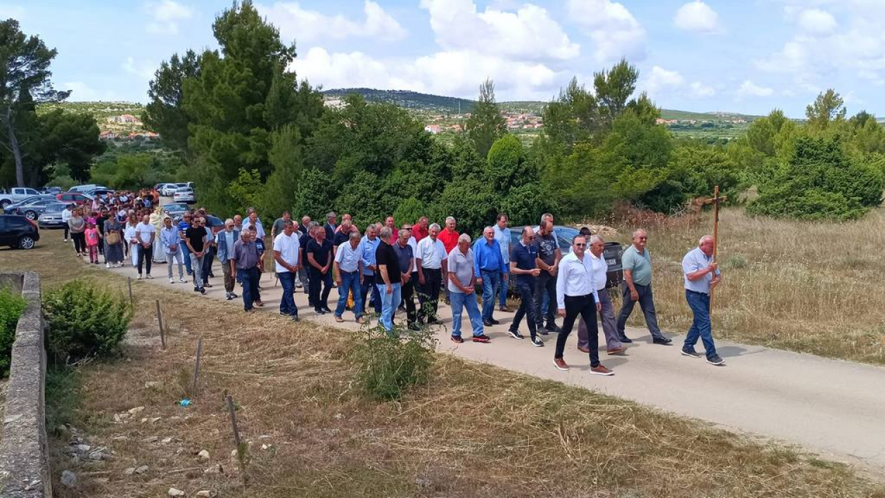 Svečanim misnim slavljem proslavljen blagdan Tijelova u Vukšiću