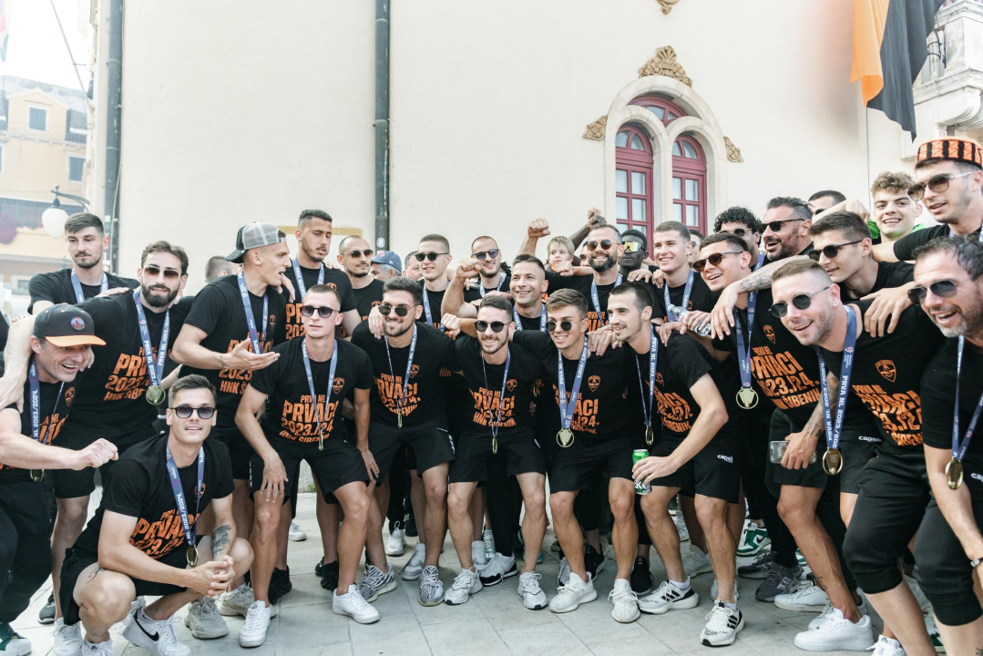 Šibenik dočekao svoje heroje u narančastom: 'Carević ostaje, sezona time završena'