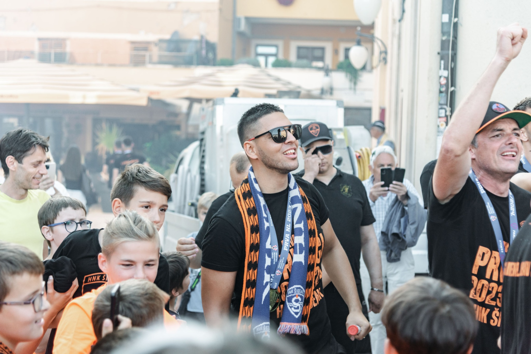 Šibenik dočekao svoje heroje u narančastom: 'Carević ostaje, sezona time završena'