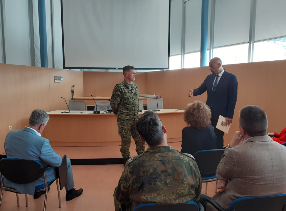 Burić i Jelić primili polaznike Ratne škole 'Ban Josip Jelačić'