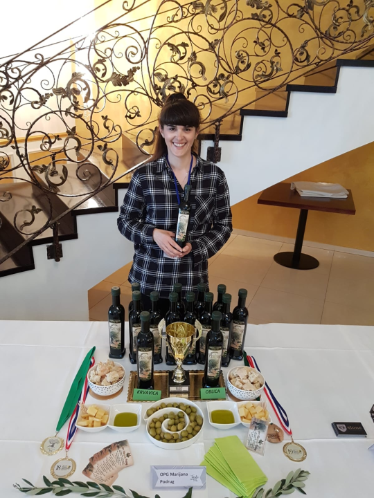 Obitelj Podrug prvo ulje napravila je 1886. godine, a danas osvajaju zlatne medalje od Vodica do New Yorka