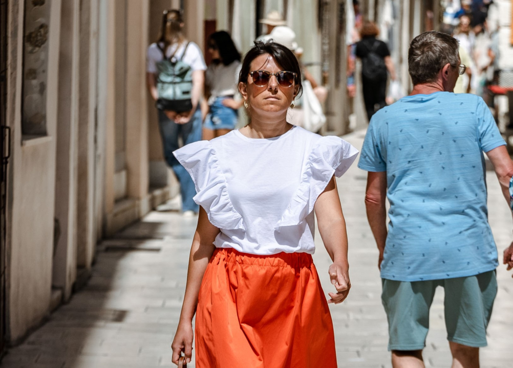 Moda na šibenskim kalama: Dame iz Đira po gradu koje su ukrale sve poglede