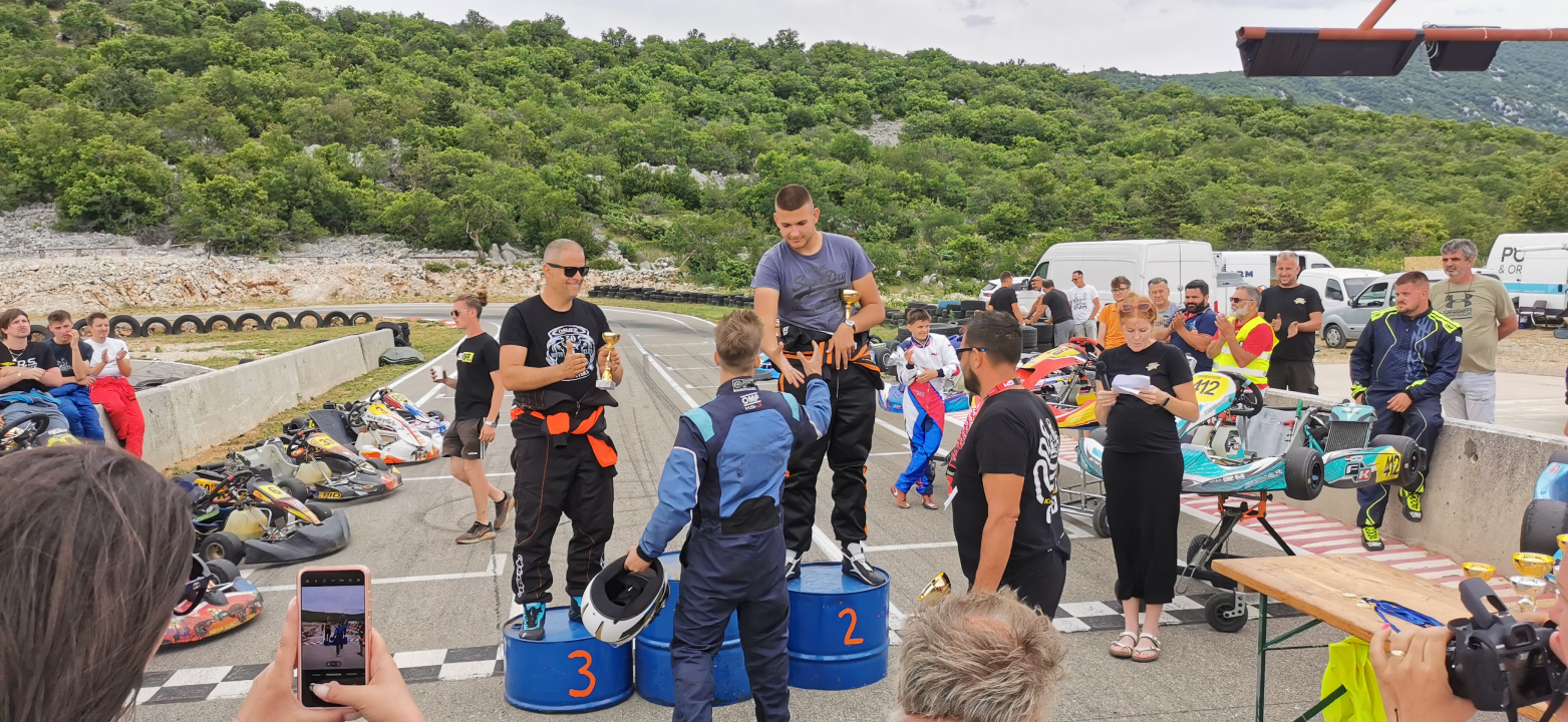 Šibenski kartingaš Franko Škugor drugi u najsnažnijoj Rotax klasi Rotax Max DD2 Master