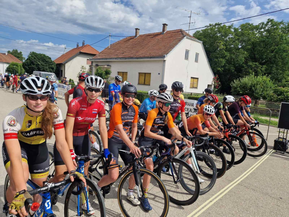 Petra Čuklin uspješna na Prvenstvu Hrvatske: Zlatna u kronometru, srebrna na cesti